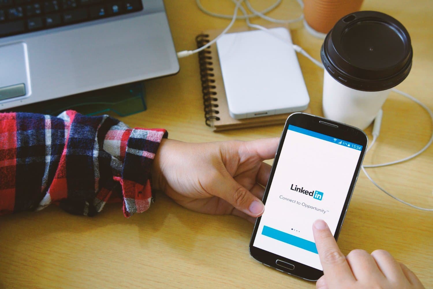 Read more about the article Exploring LinkedIn Features for Career Growth