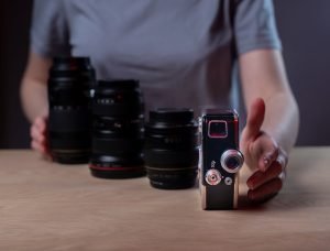 Read more about the article Mirrorless Cameras vs DSLR in 2024