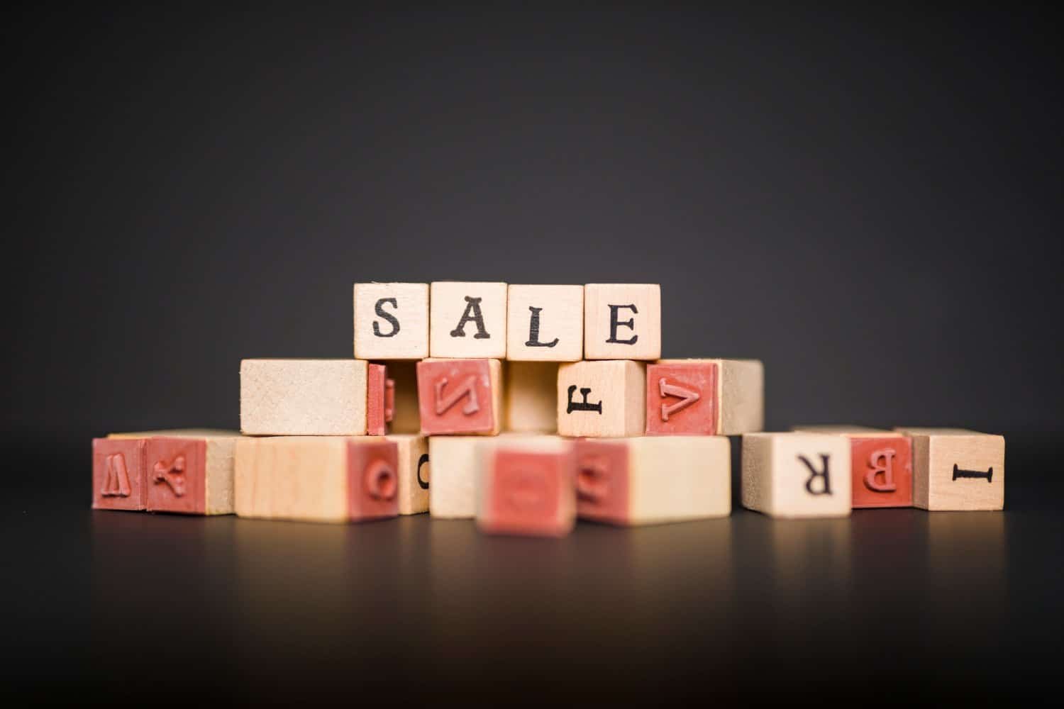 Read more about the article Flash Sales Strategies: How to Grab the Best Deals