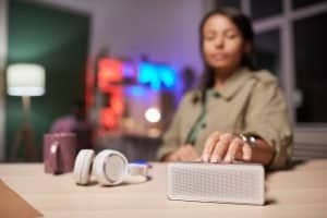 Read more about the article Wireless Audio Innovations: What’s Next in Connectivity