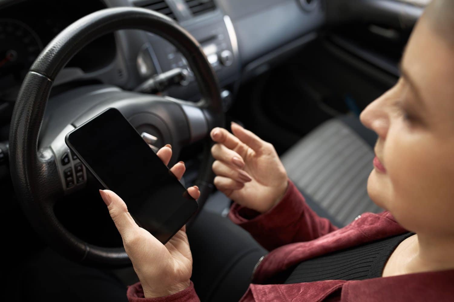 Read more about the article Enhancing Your Car Audio with Smartphone Apps