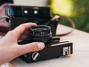 Read more about the article Latest Innovations in Mirrorless Cameras