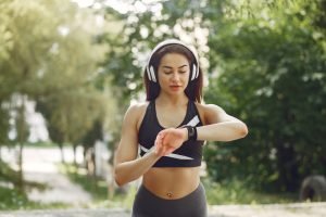 Read more about the article Smart Wearables for Fitness Enthusiasts