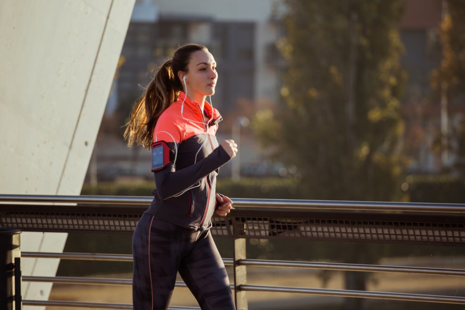You are currently viewing Athleta’s Athletic Wear: Empowering Movement in 2024