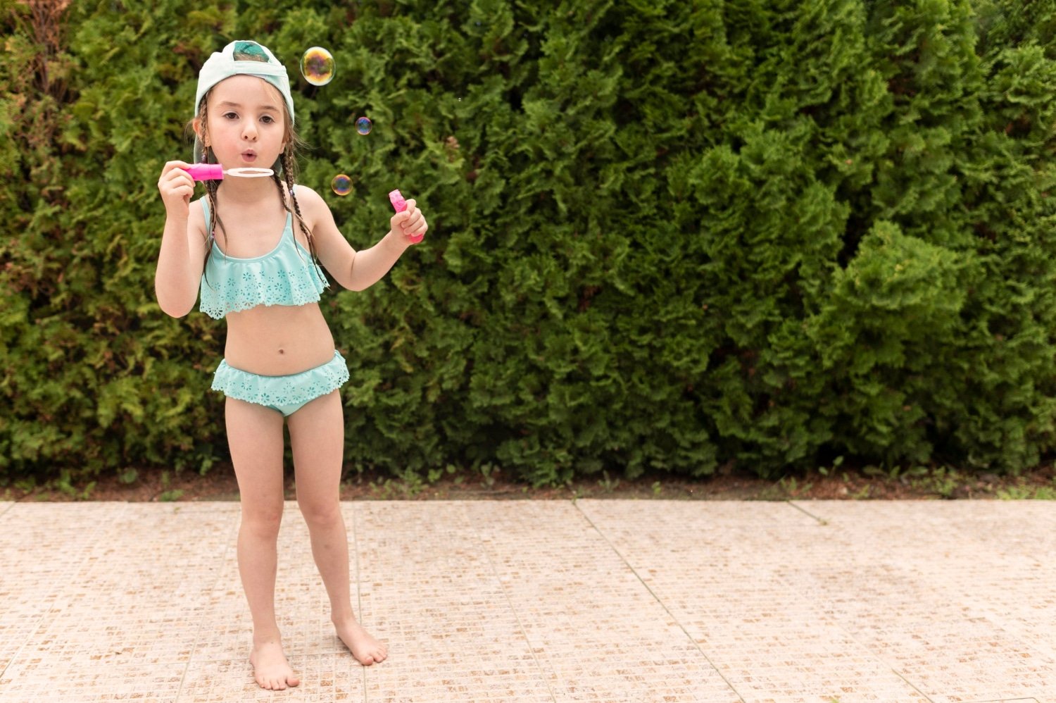 Read more about the article Dive Into Swimwear With minnow: Chic And Comfortable Options For Kids In 2024