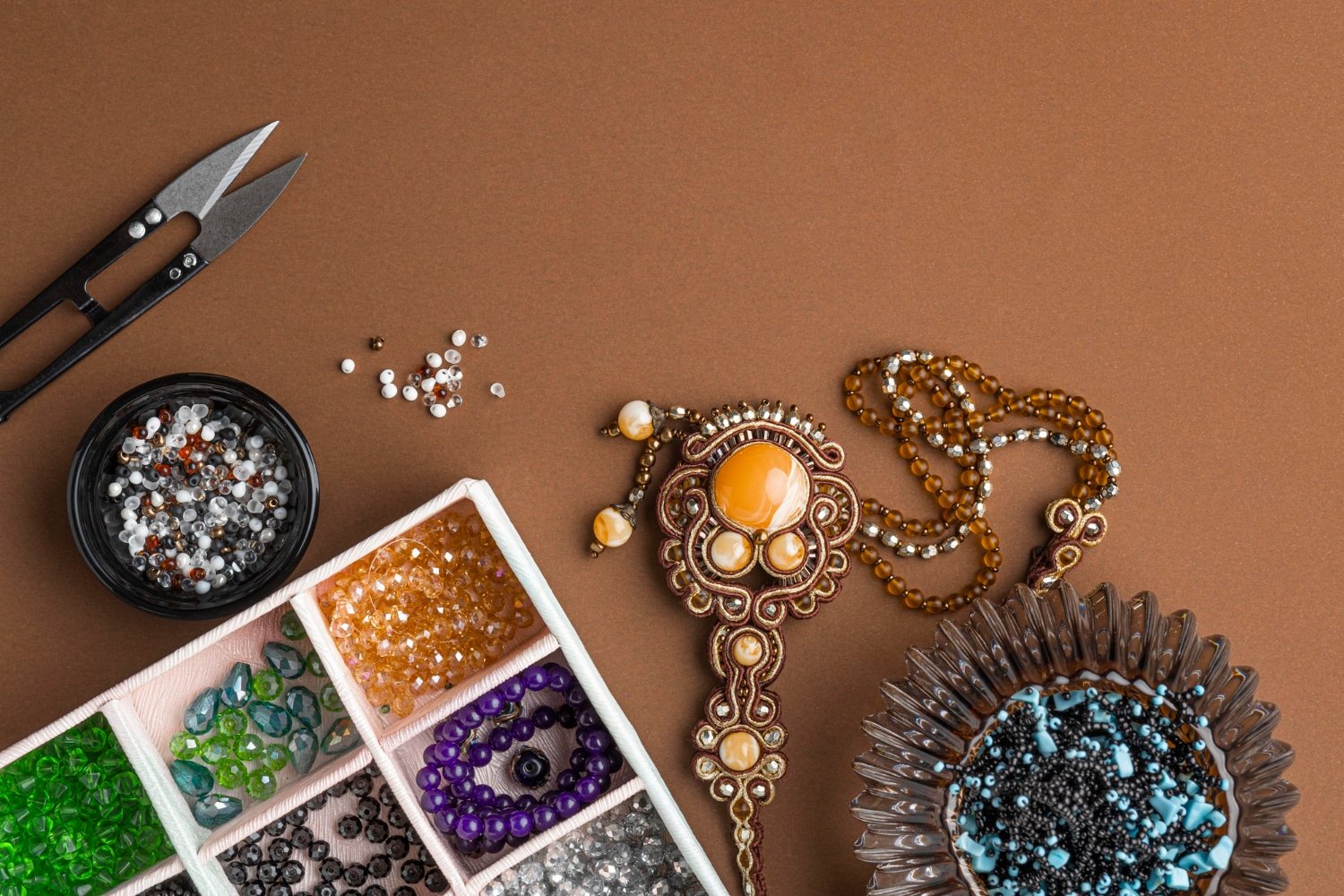 Mazin Jewels: Sparkling Into 2024 With Exquisite Jewelry Finds