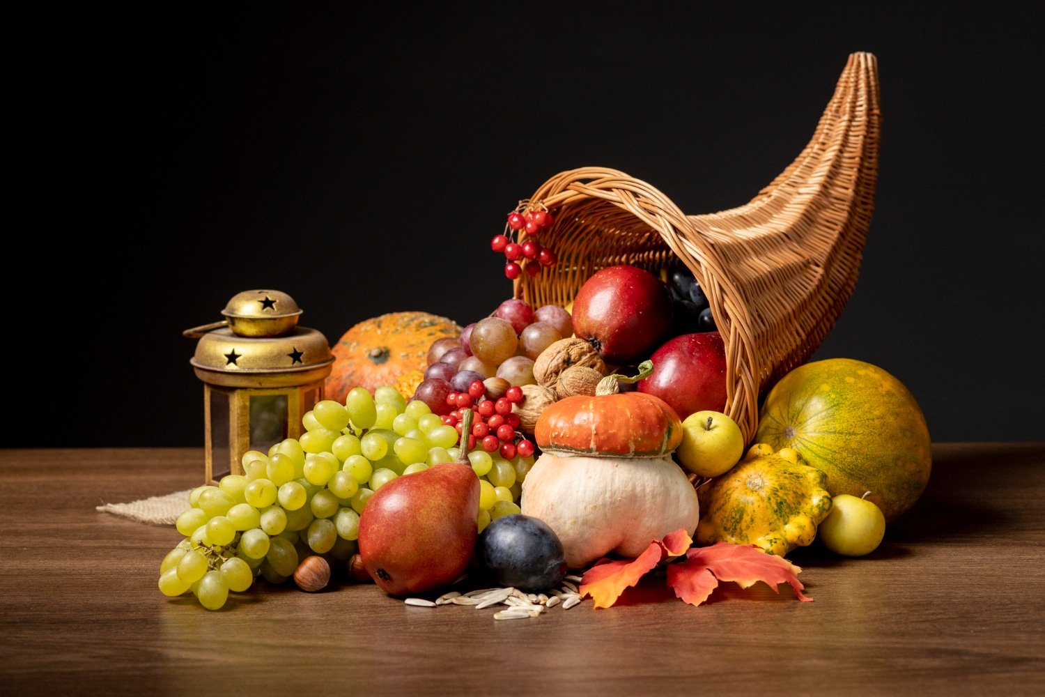 Edible Arrangements CA’s Fruitful Surprises: Gourmet Gifts for 2024
