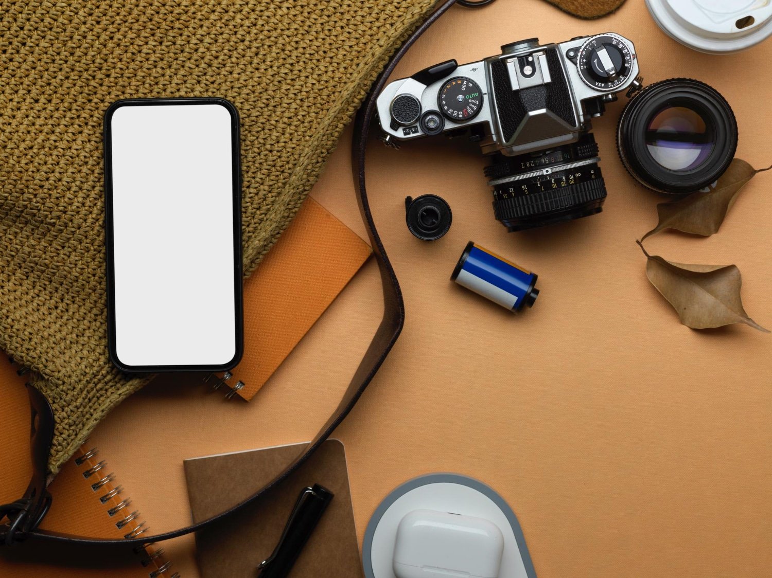 You are currently viewing NOMAD Goods’s Tech Essentials: Gadget Gear for the Modern Explorer in 2024