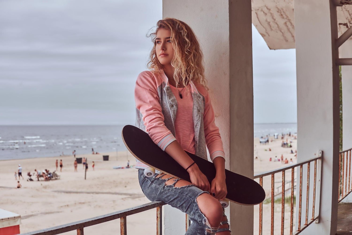 American Eagle Outfitters / Aerie Youthful Vibes: Aerie’s Body Positive Fashion in 2024