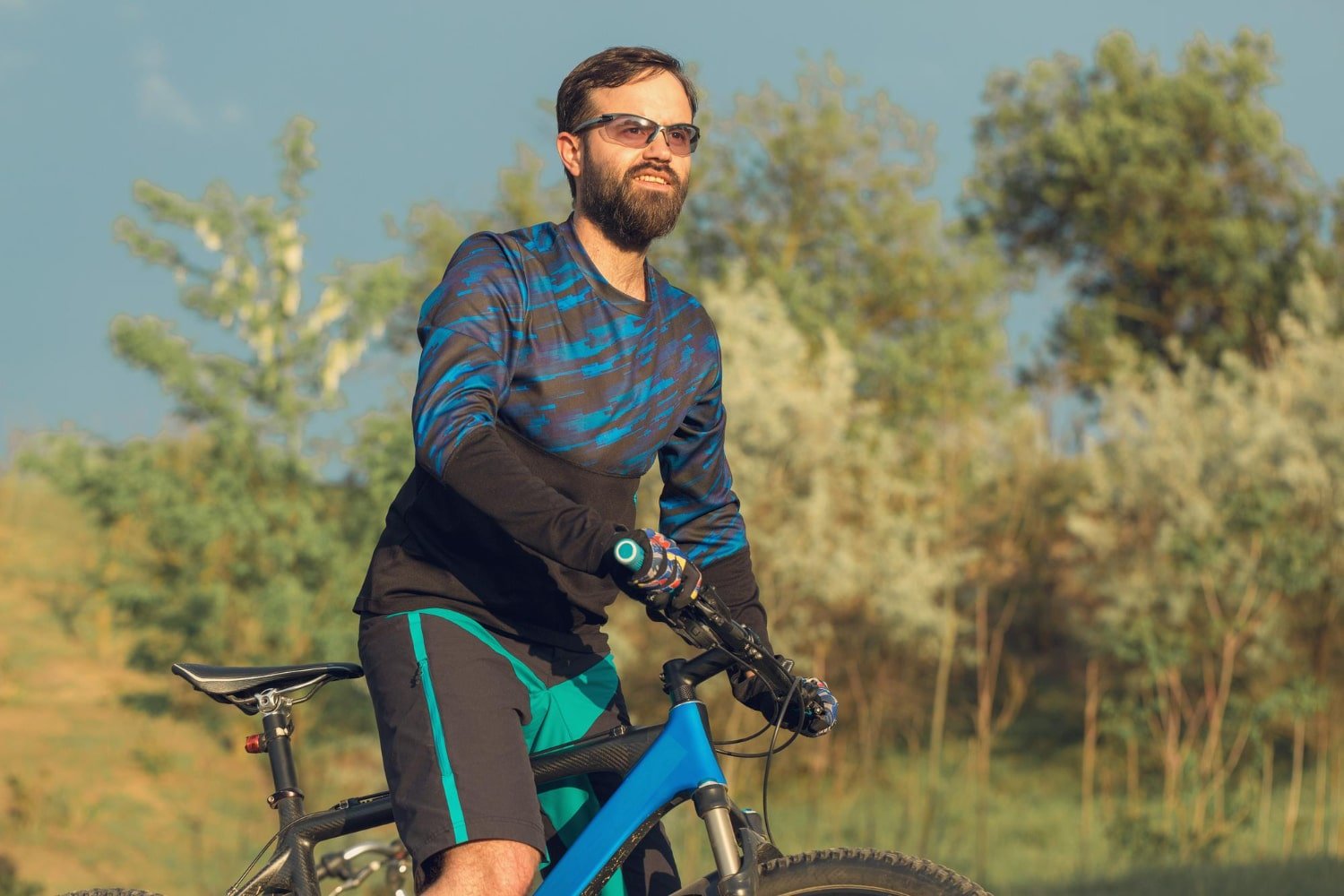 Sigr Cycling Gear with Style