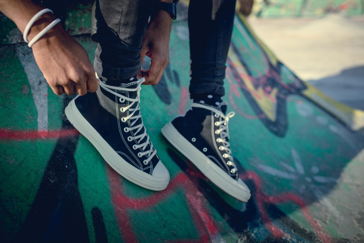 Street Style Revolution: 43Einhalb Dach’s 2024 Sneaker Collection