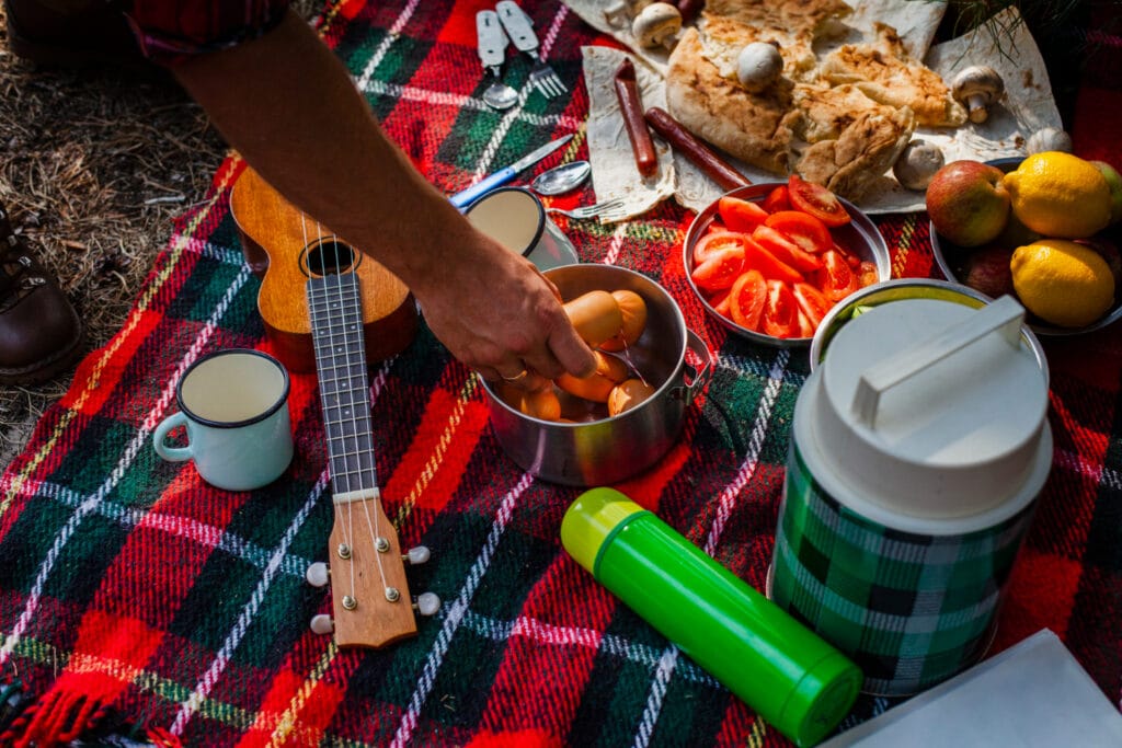 Camping Cookware and Tableware