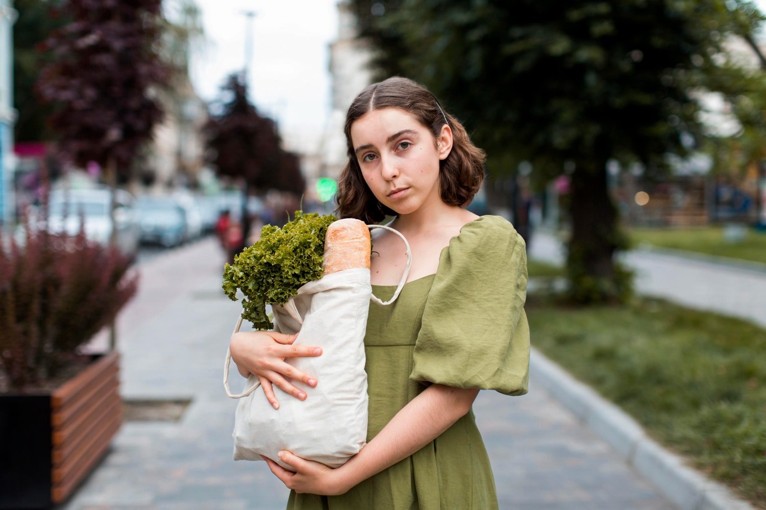 Eco-Conscious Fashion with Albaray: Sustainable Clothing for the Modern Woman in 2024
