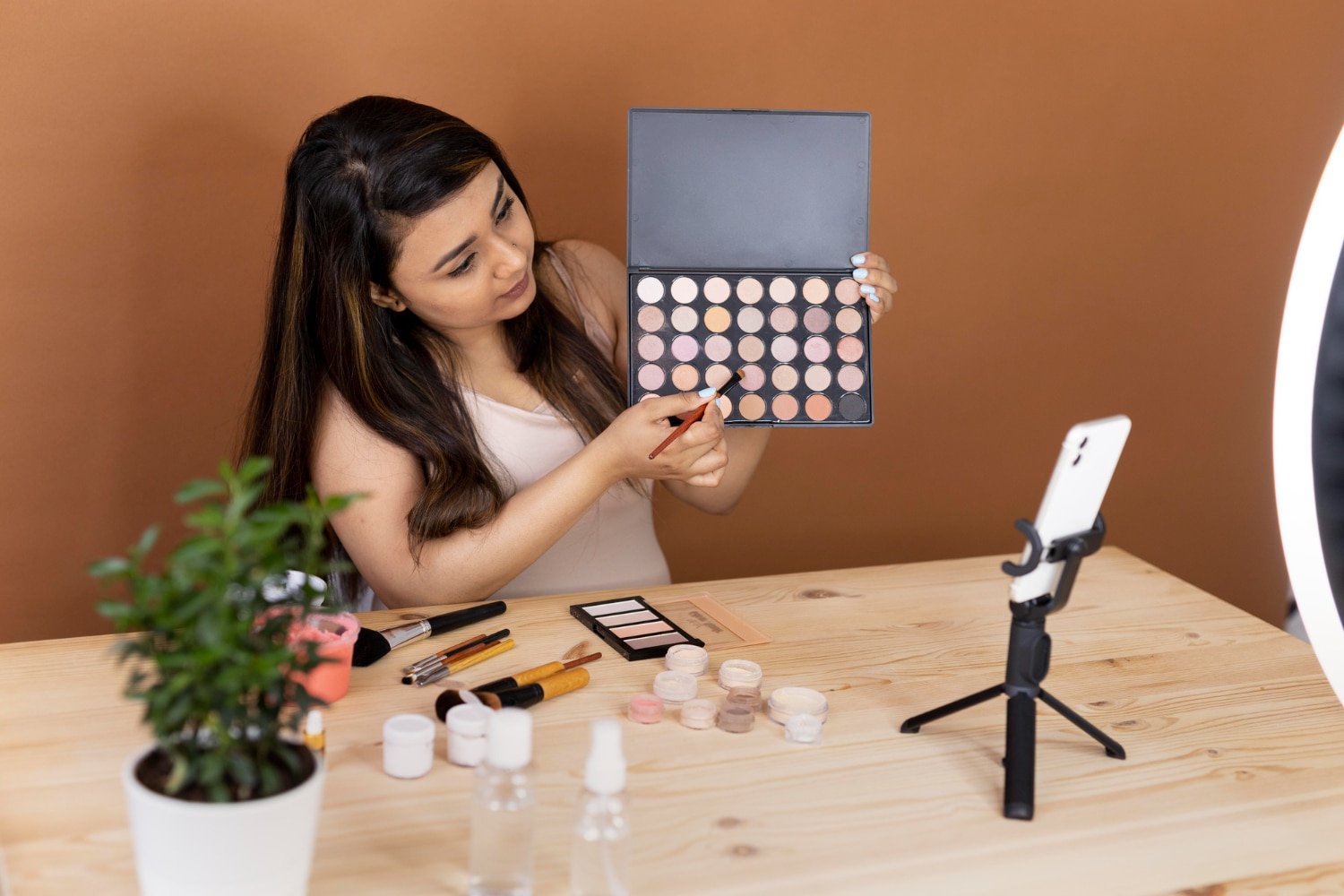 Read more about the article Beautify Your Look: e.l.f. Cosmetics’ 2024 Makeup Innovations