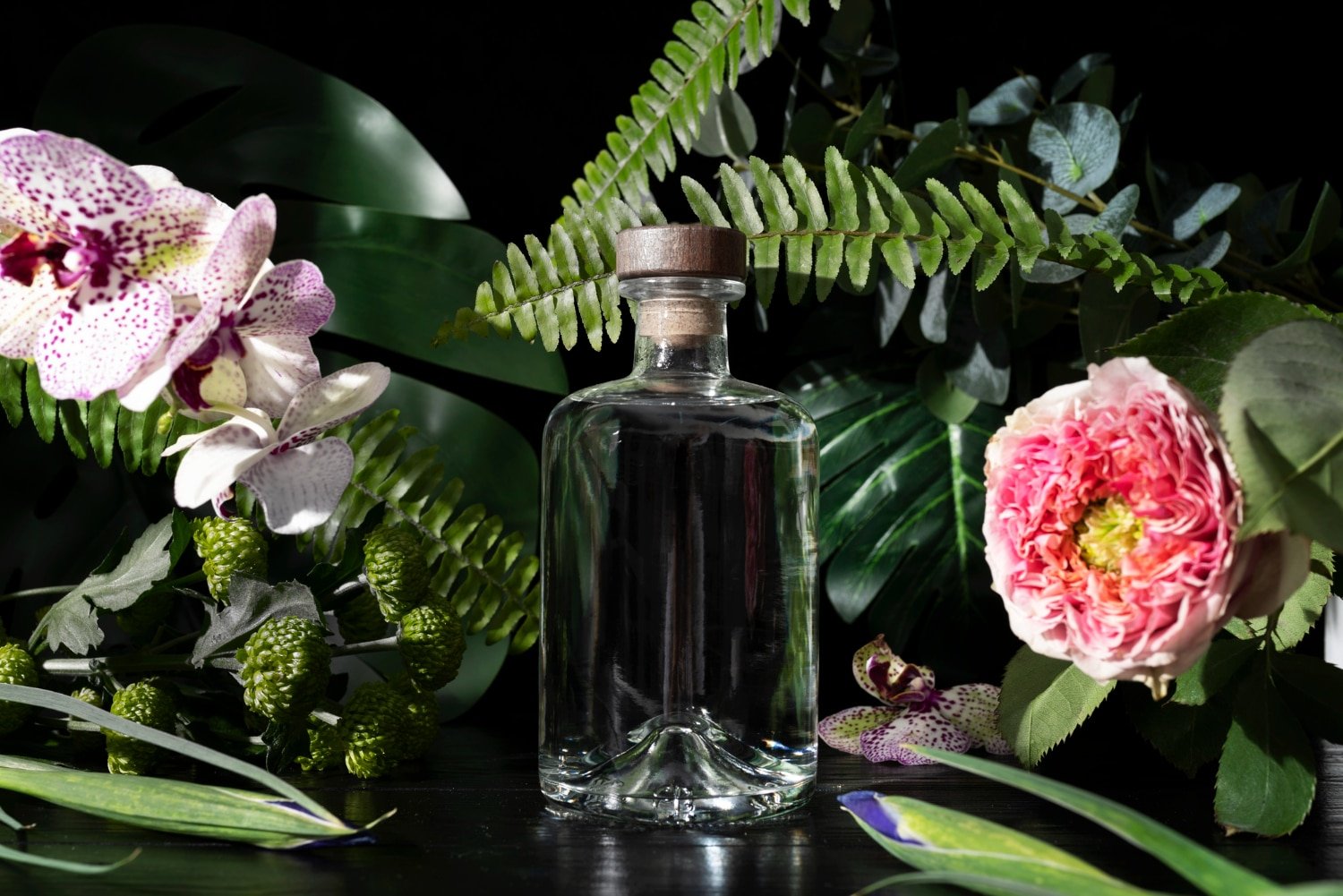 Read more about the article Elevate Your Scent Game With MaxAroma’s Exclusive Fragrance Collection