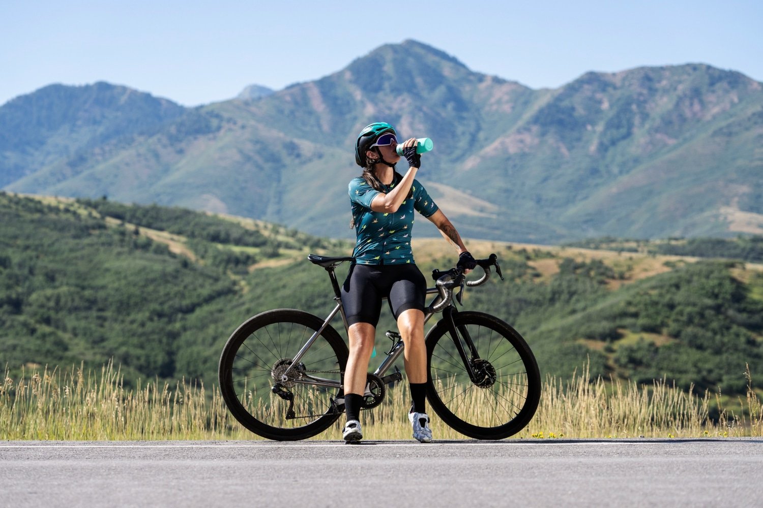 Ride The Waves: PEARL iZUMi’s 2024 Cycling Gear