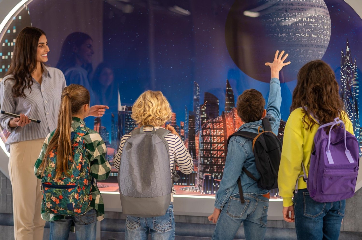 Fun and Learning with Amaze-amsterdam.nl: Interactive Exhibits for All Ages in 2024