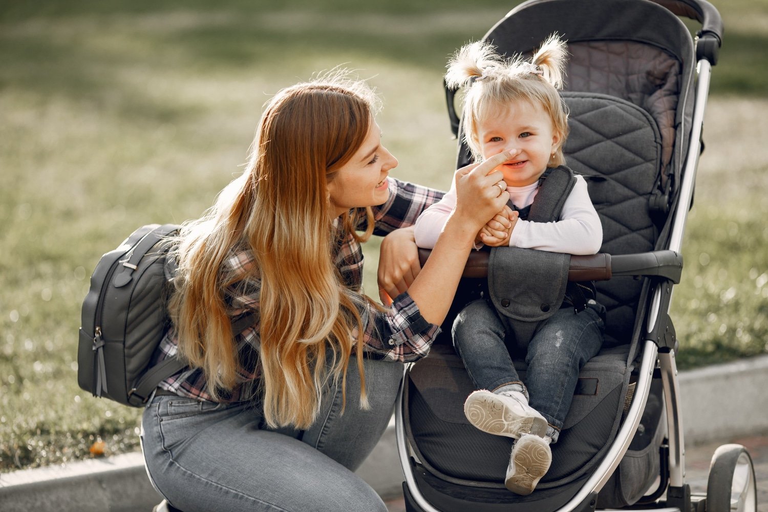 Read more about the article Baby Safety with Evenflo Baby: Trusted Car Seats and Baby Gear in 2024