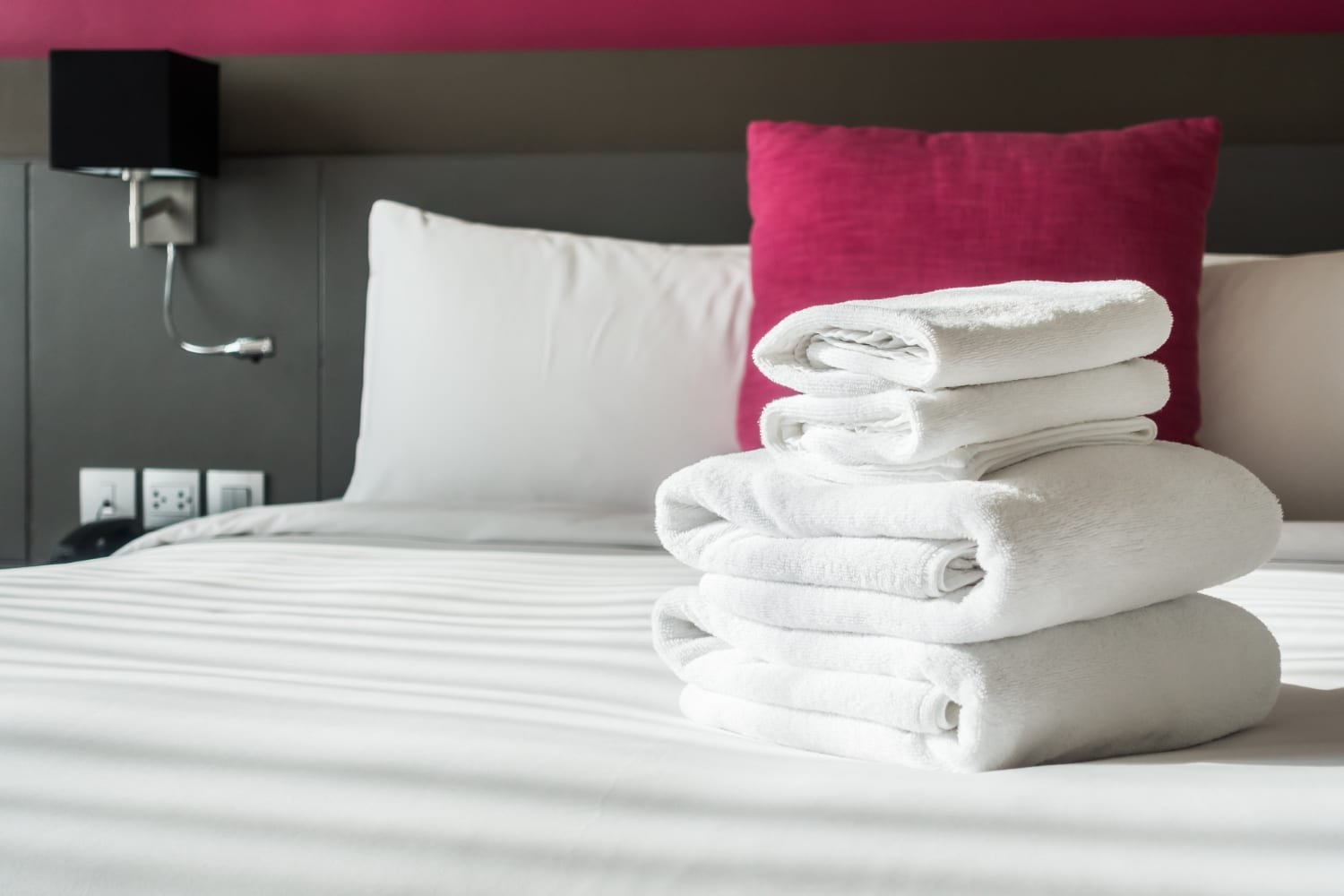 Luxury Linens with Sheridan Factory Outlet: High-Quality Bedding and Towels in 2024
