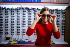 Read more about the article Find The Perfect Glasses And Sunglasses With Specscart’s Eye Care Services