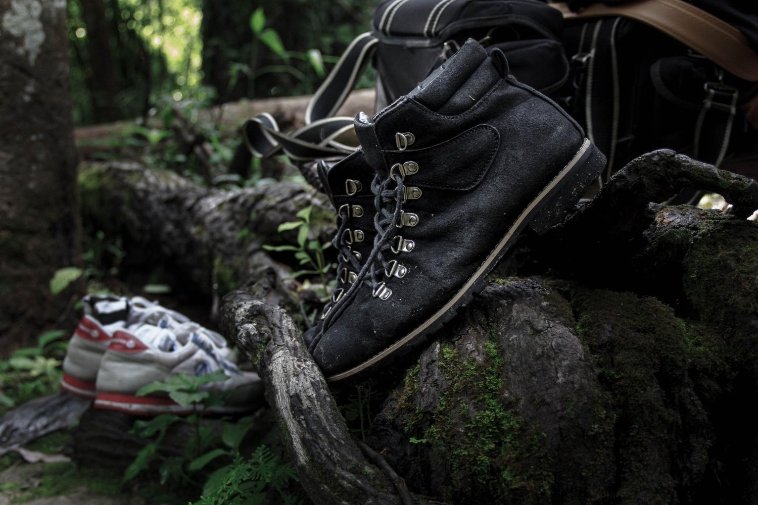 You are currently viewing Hike Comfortably With Vasque Trail Footwear’s Durable Hiking Shoes