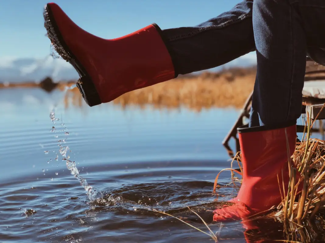 Stay Dry And Comfortable With Bogs Footwear Canada’s Waterproof Boots