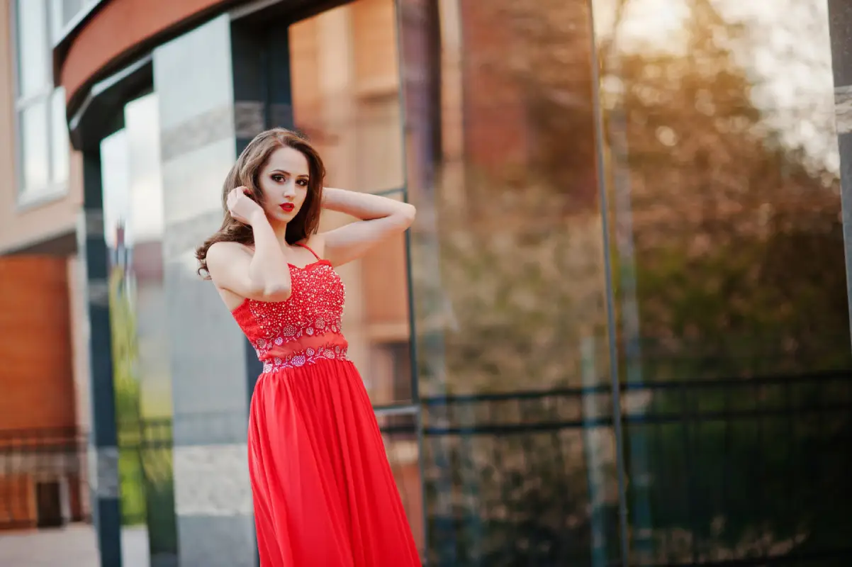 Read more about the article Elegant Dresses for Every Occasion from Ivy City Co