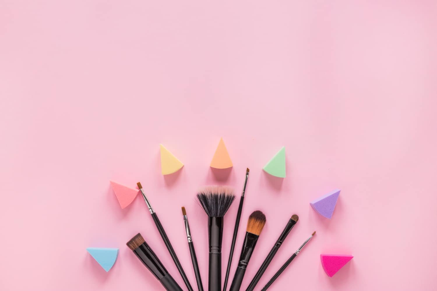 You are currently viewing Glam Up With Spectrum Collections’ Vibrant Makeup Brushes