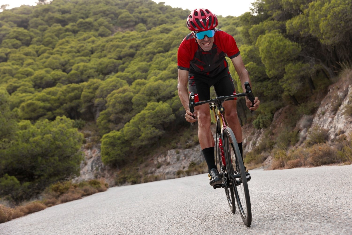 Hit The Trails With GIRO’s High-Performance Cycling Gear