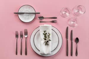 Read more about the article Modern Dinnerware by Year & Day