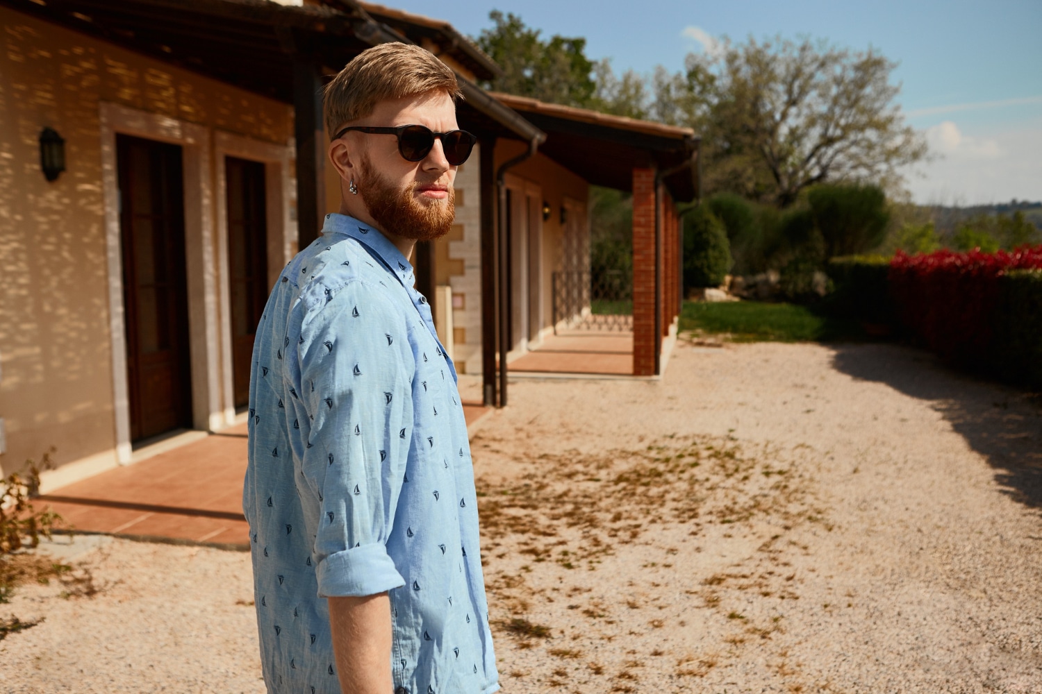 Read more about the article Stay Shaded In Style With Tomahawk Shades (US)