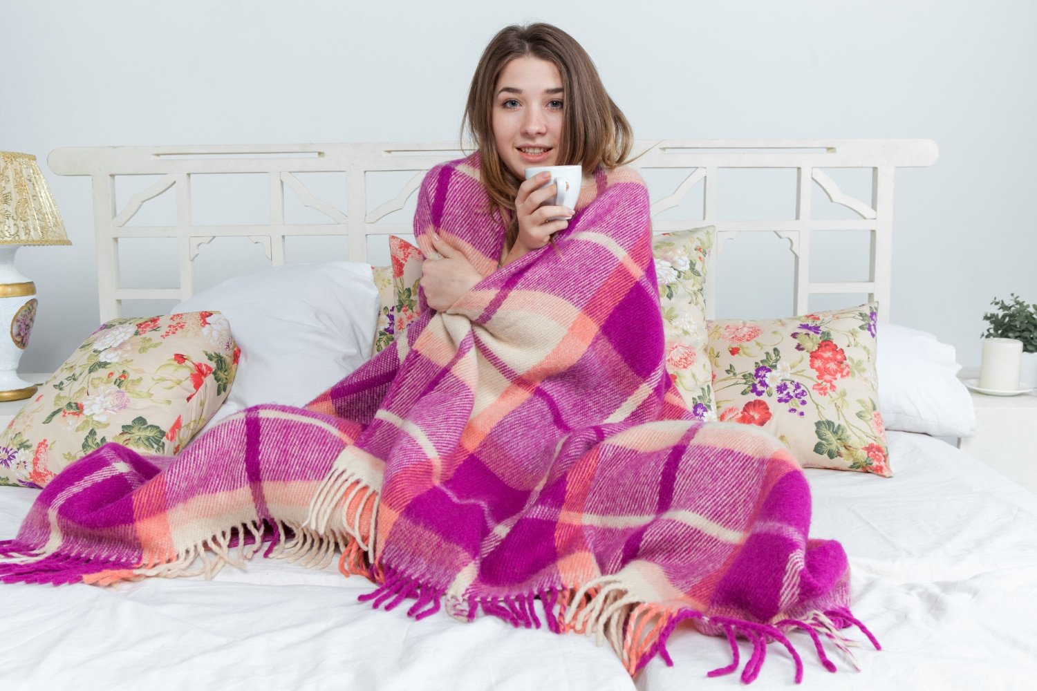 Wrap Up In Luxury With Saranoni Luxury Blankets’ Plush Throws
